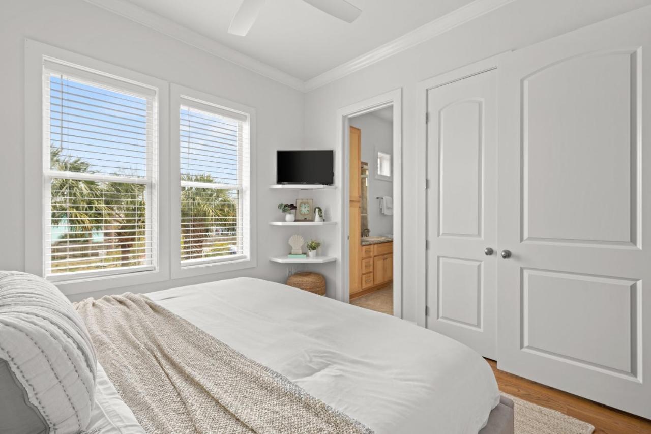 Crescent Moon Palace - A Luxury Home With Pool, Parking, Just Steps To The Beach Panama City Beach Esterno foto