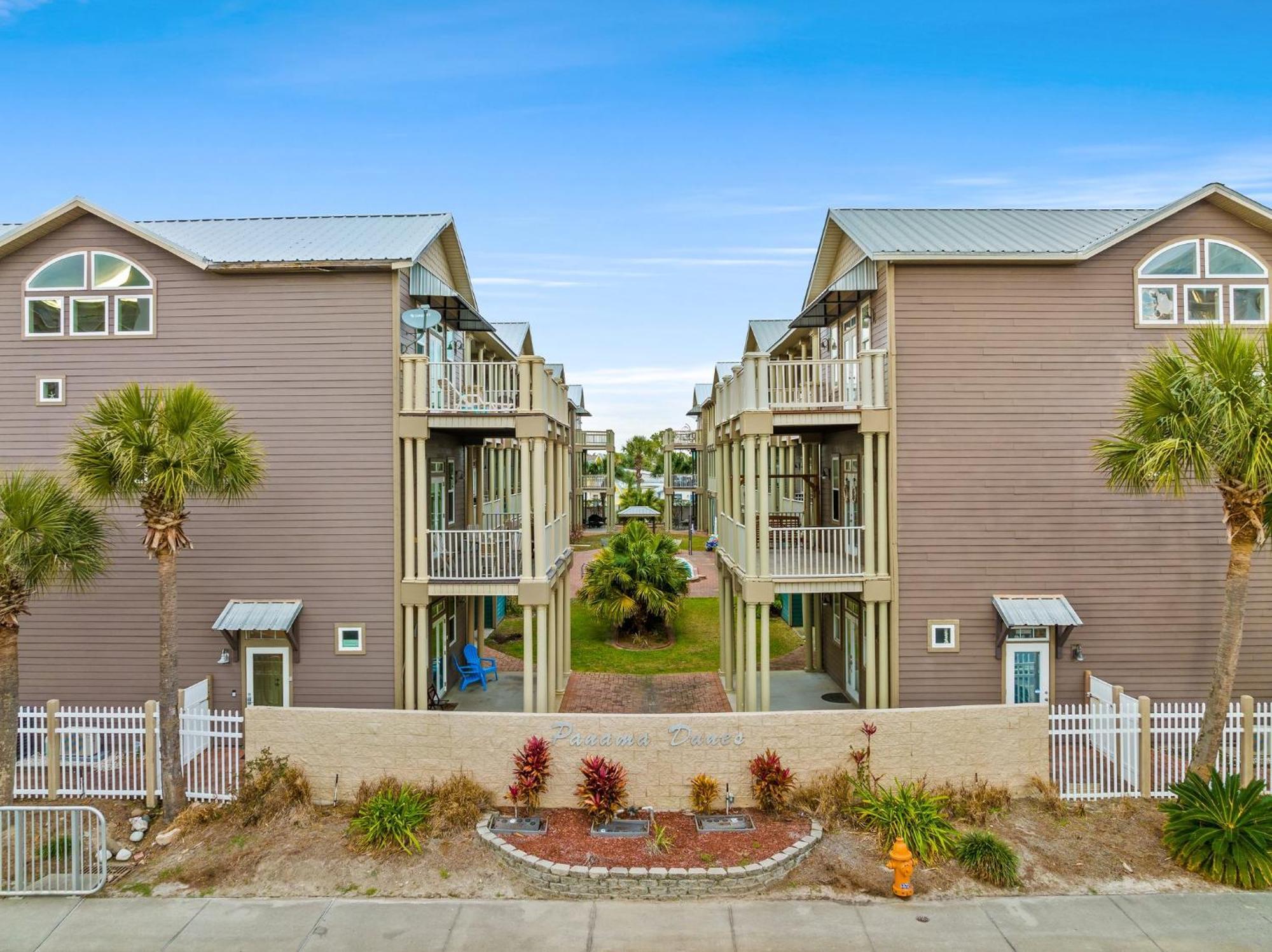 Crescent Moon Palace - A Luxury Home With Pool, Parking, Just Steps To The Beach Panama City Beach Esterno foto