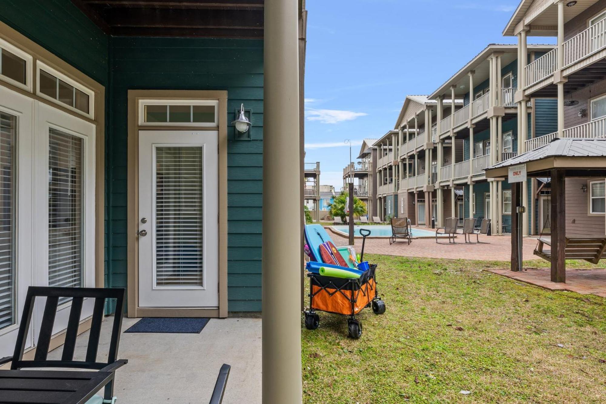 Crescent Moon Palace - A Luxury Home With Pool, Parking, Just Steps To The Beach Panama City Beach Esterno foto